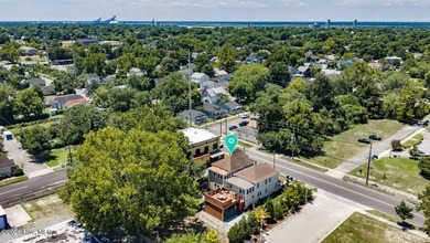 Historic charm meets modern flexibility in one of downtown - photo 41