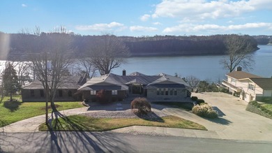 Lake Home For Sale in Somerset, Kentucky