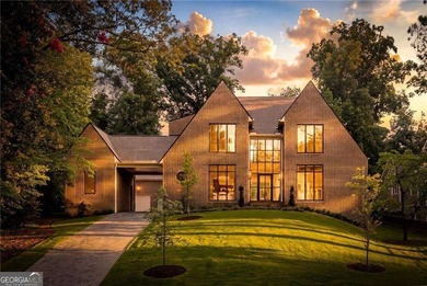 Crafted as a true statement piece, this extraordinary custom - photo 1