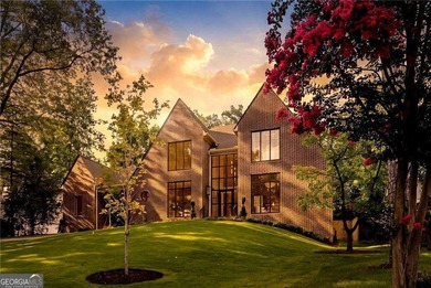 Crafted as a true statement piece, this extraordinary custom - photo 3