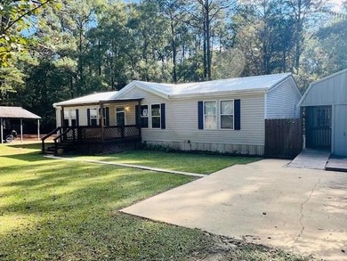 Lake Sam Rayburn  Home For Sale in Bronson Texas