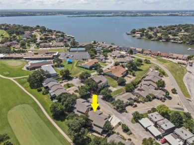 Lake Townhome/Townhouse For Sale in Granbury, Texas