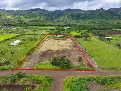 Located towards the end of the road on Oahu's North Shore sits a - photo 4