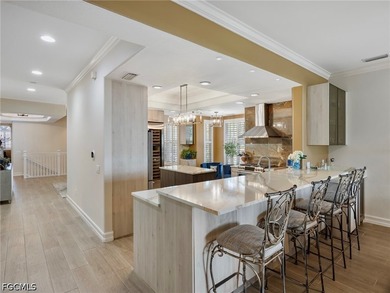 Stunning top-floor coach home in Coronado at Gulf Harbour Yacht - photo 15
