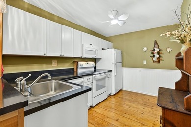 MOUNTAIN LIVING MEETS STORYBOOK CHARM! Creekside serenity - photo 15