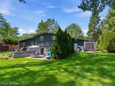 Stunning All-Sports Lakefront Living! Experience lake living at - photo 16