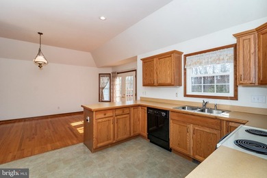 Priced almost $45,000 below Current Tax Assessment!! Come Home - photo 18