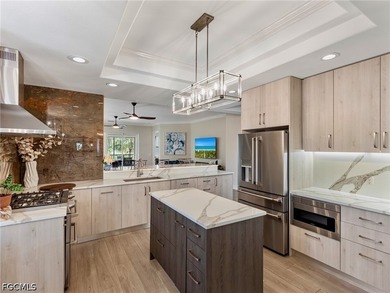 Stunning top-floor coach home in Coronado at Gulf Harbour Yacht - photo 19