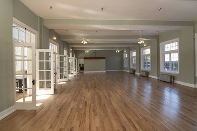 The Pence Springs Resort Hotel (most recently known as the - photo 19