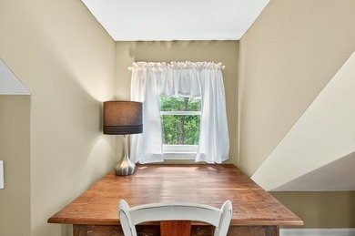 MOUNTAIN LIVING MEETS STORYBOOK CHARM! Creekside serenity - photo 27