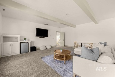 Exceptional custom home and timeless luxury nestled on a - photo 33