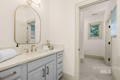 Exceptional custom home and timeless luxury nestled on a - photo 36