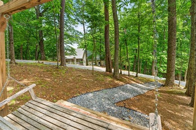MOUNTAIN LIVING MEETS STORYBOOK CHARM! Creekside serenity - photo 45