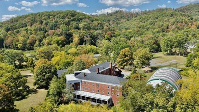 The Pence Springs Resort Hotel (most recently known as the - photo 49