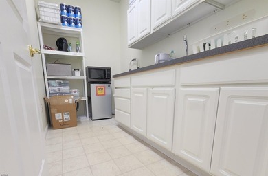 Prime Office Building, suitable for many uses. 3,500 +- sqft - photo 9