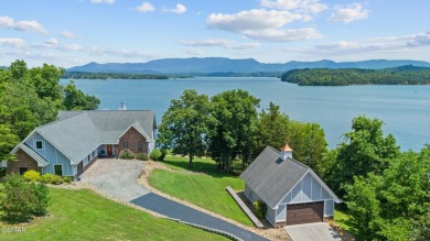 Lake Home For Sale in Sevierville, Tennessee