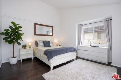 Welcome to this bright and stylish corner-unit 2-bedroom, 2-bath - photo 13