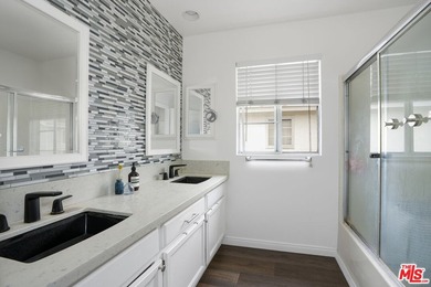 Welcome to this bright and stylish corner-unit 2-bedroom, 2-bath - photo 15
