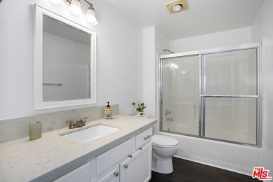 Welcome to this bright and stylish corner-unit 2-bedroom, 2-bath - photo 19