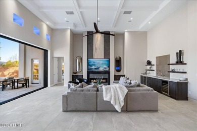 Welcome to Monacello Estates, the island's most exclusive gated - photo 19