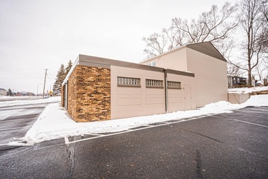 Unlock the potential of this versatile, fully-renovated - photo 19