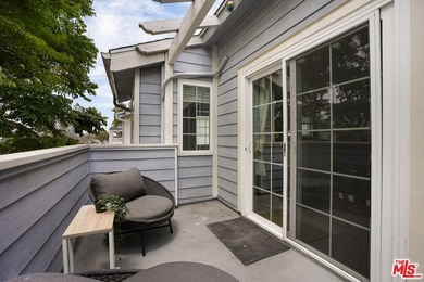 Welcome to this bright and stylish corner-unit 2-bedroom, 2-bath - photo 21