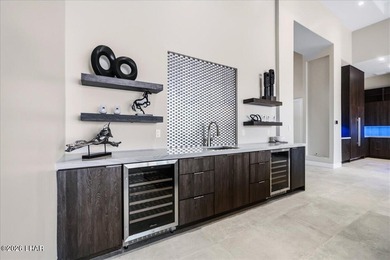 Welcome to Monacello Estates, the island's most exclusive gated - photo 25