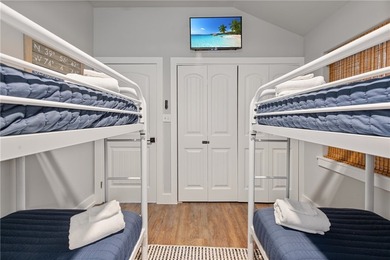Attention BUYERS: This fully furnished 3-bedroom, 3-bath home - photo 27