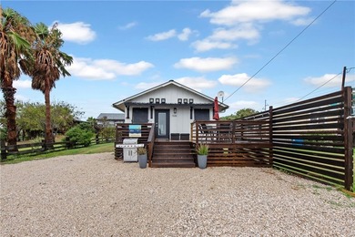 Attention BUYERS: This fully furnished 3-bedroom, 3-bath home - photo 34
