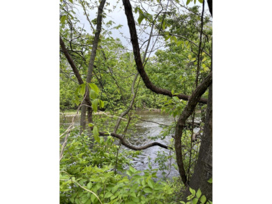 Roanoke River Acreage For Sale in Salem Virginia
