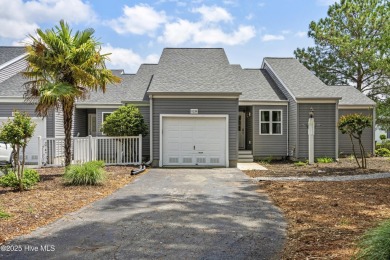 Lake Townhome/Townhouse For Sale in New Bern, North Carolina