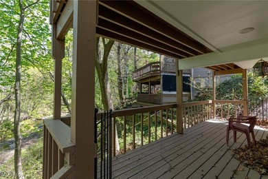 This late 20th-century, three-story contemporary residence - photo 3
