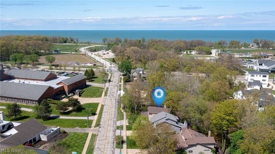 This late 20th-century, three-story contemporary residence - photo 6