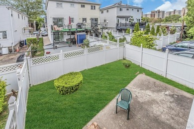 Ready To Entertain! The Cul-de-sac Has A Lovely Two Story Single - photo 21