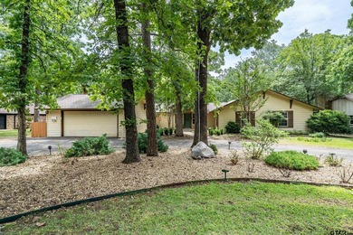 This beautiful home is located on the golf course with some of - photo 2