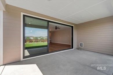 Stunning, light and bright single-level home in the gated 55+ - photo 22