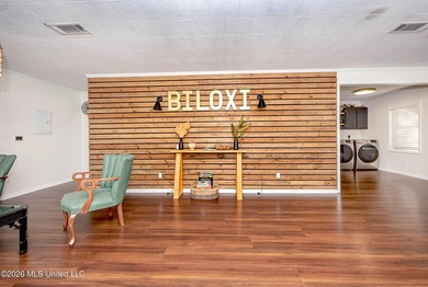 Charming cottage-style home offering a welcoming atmosphere and - photo 23