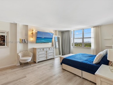 Penthouse-style living in the heart of Miami Beach, overlooking - photo 36