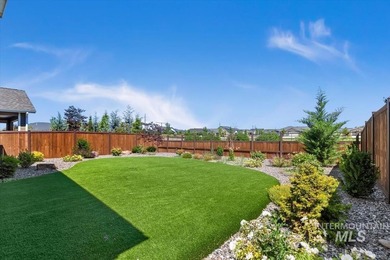 Stunning, light and bright single-level home in the gated 55+ - photo 37