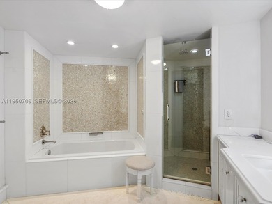 Penthouse-style living in the heart of Miami Beach, overlooking - photo 46