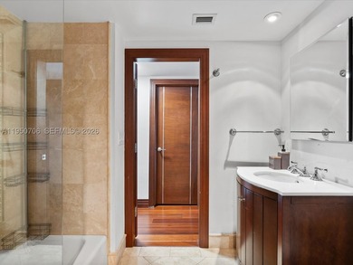 Penthouse-style living in the heart of Miami Beach, overlooking - photo 48