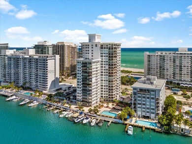 Penthouse-style living in the heart of Miami Beach, overlooking - photo 52