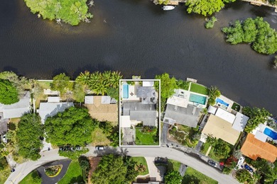 This tranquil waterfront oasis is for the those that desire a - photo 6