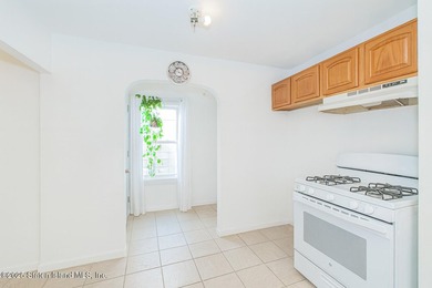 Elm Park Detached 2 Family 5 Bedrooms 2 Full Baths Renovated - photo 6