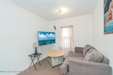 Elm Park Detached 2 Family 5 Bedrooms 2 Full Baths Renovated - photo 7
