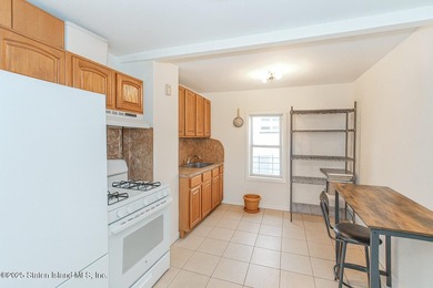 Elm Park Detached 2 Family 5 Bedrooms 2 Full Baths Renovated - photo 9