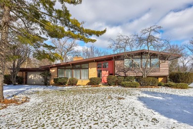 Big Spring Lake Home Sale Pending in Grandville Michigan