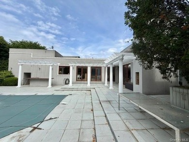 Sprawling Contemporary over 5,000 sf on a lot over 1 acre in - photo 12