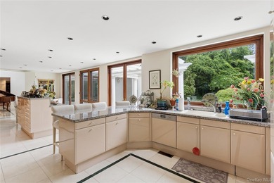 Sprawling Contemporary over 5,000 sf on a lot over 1 acre in - photo 15