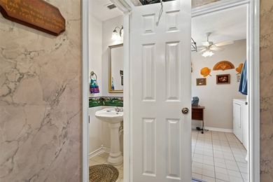Custom-built, one owner home in beautiful Hideaway Lake, Texas - photo 6